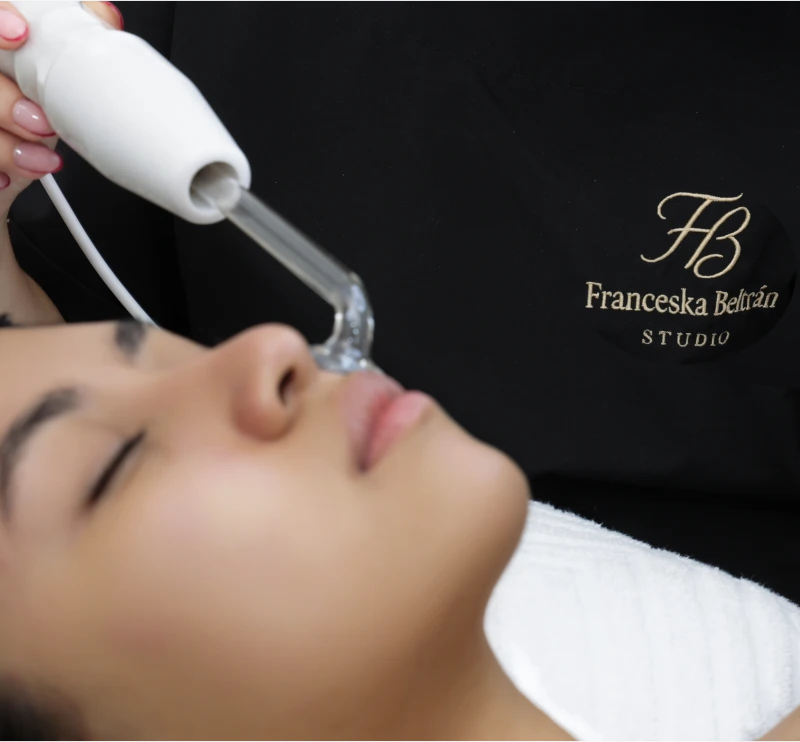 Limpieza Facial Control Acné en Franceska Beltrán Studio Medellín